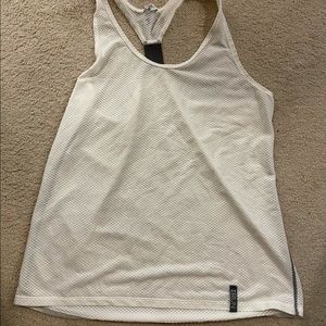 Under armour tank